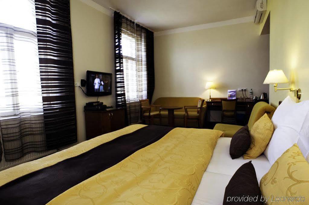 Hotel Andel Прага Екстериор снимка