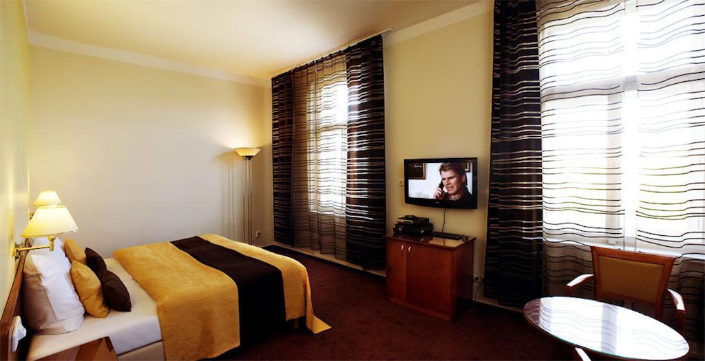 Hotel Andel Прага Екстериор снимка