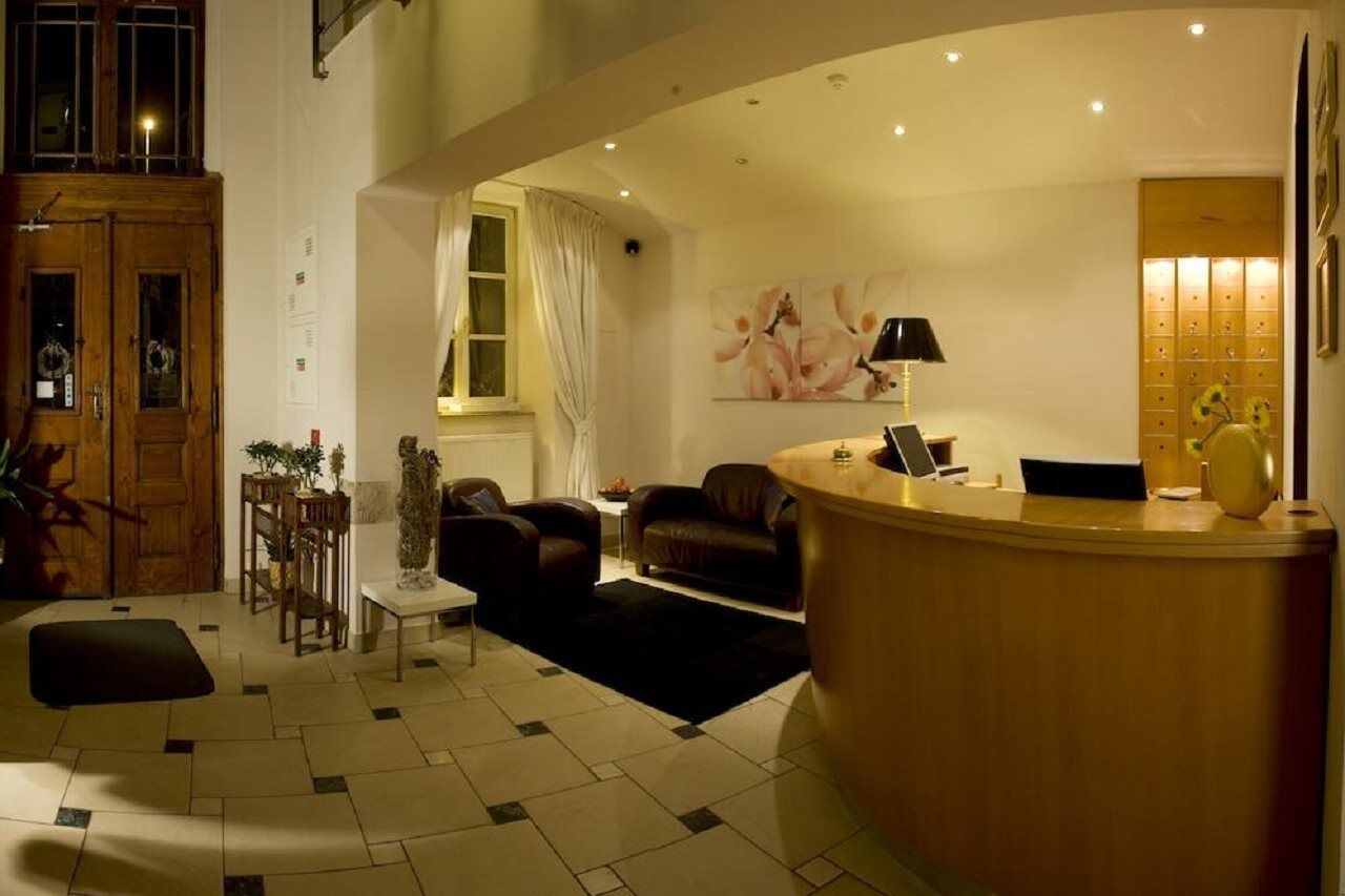 Hotel Andel Прага Екстериор снимка