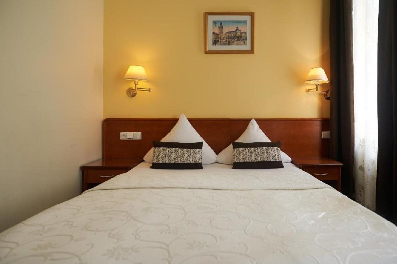 Hotel Andel Прага Екстериор снимка